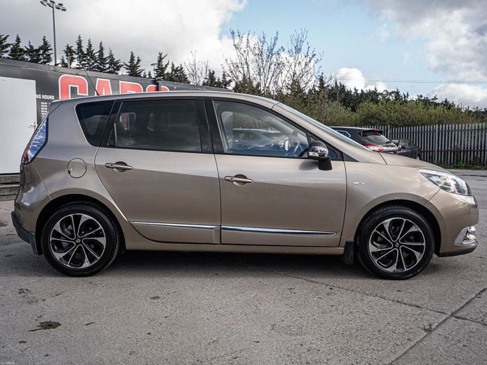 Renault Scenic 2015