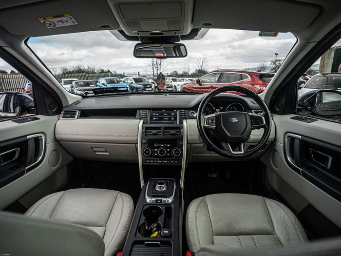 Land Rover Discovery Sport 2016