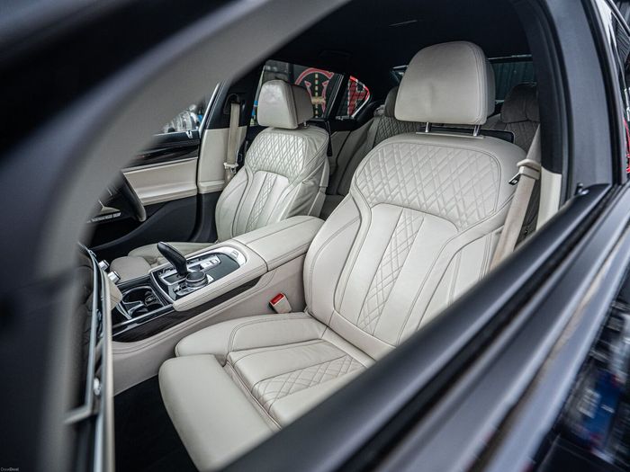 BMW 7 Series 2015