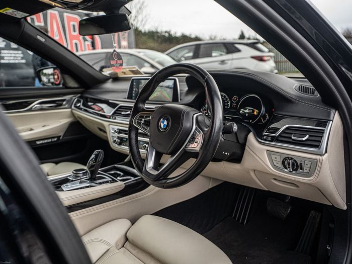 BMW 7 Series 2015