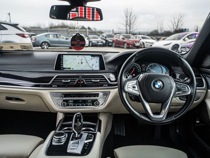 BMW 7 Series 2015