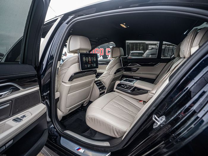 BMW 7 Series 2015