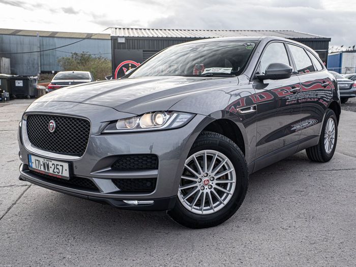 Jaguar F- PACE 2017