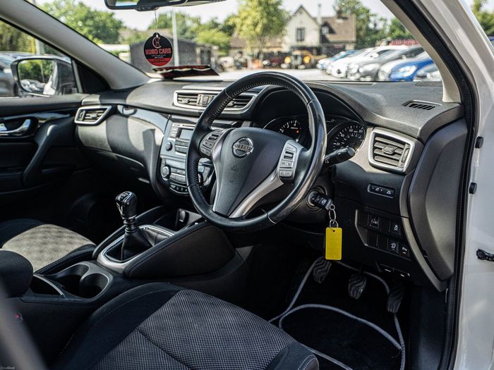 Nissan QASHQAI 2014