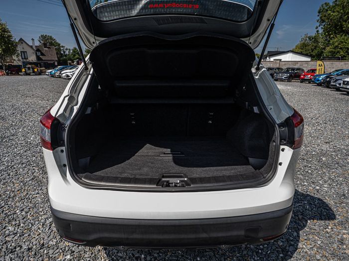 Nissan QASHQAI 2014