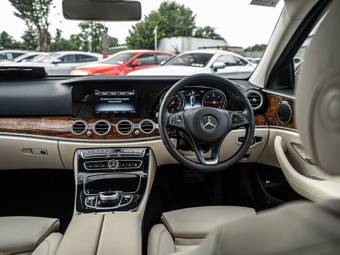 Mercedes-Benz E-Class 2016
