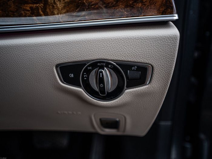 Mercedes-Benz E-Class 2016