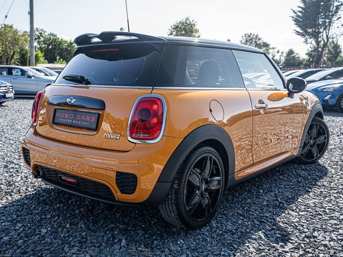 MINI Cooper 2018