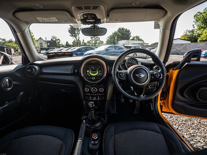 MINI Cooper 2018