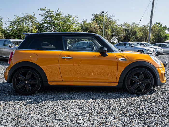 MINI Cooper 2018