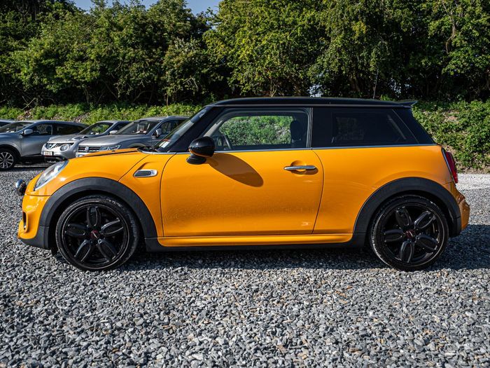 MINI Cooper 2018