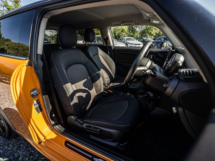 MINI Cooper 2018