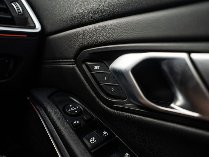 BMW 3 Series 2021