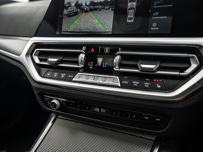 BMW 3 Series 2021