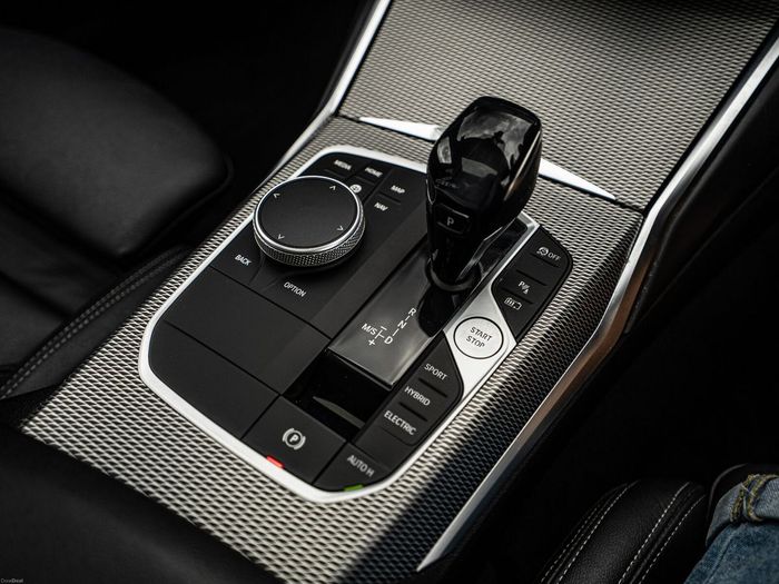 BMW 3 Series 2021