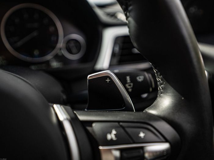 BMW 3 Series 2016
