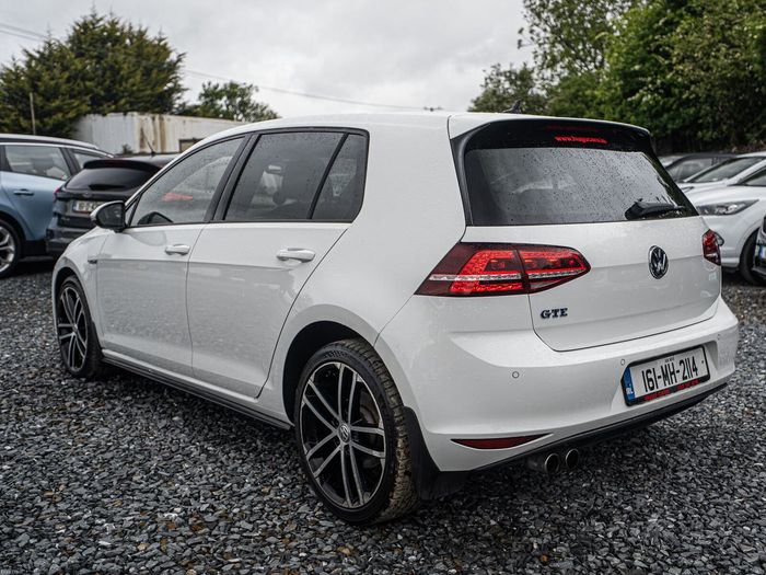 Volkswagen Golf 2016