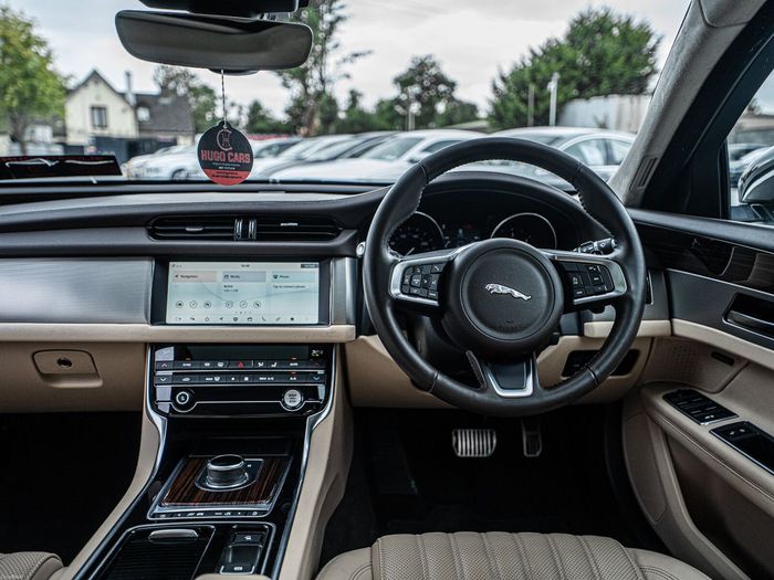 Jaguar XF 2019
