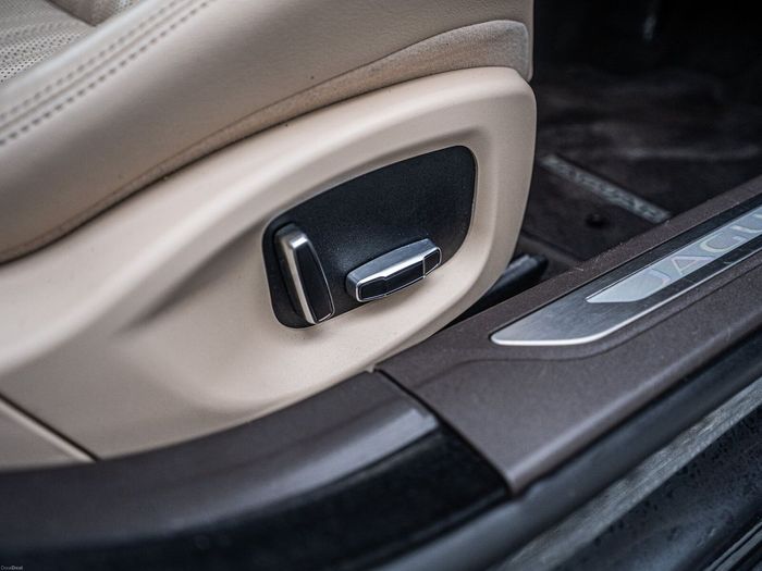 Jaguar XF 2019