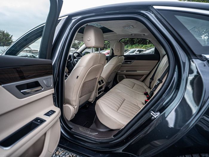 Jaguar XF 2019