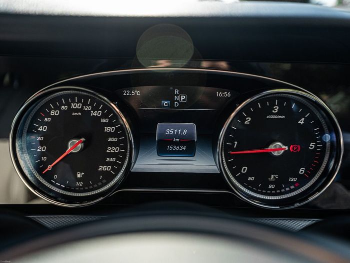 Mercedes-Benz E-Class 2016