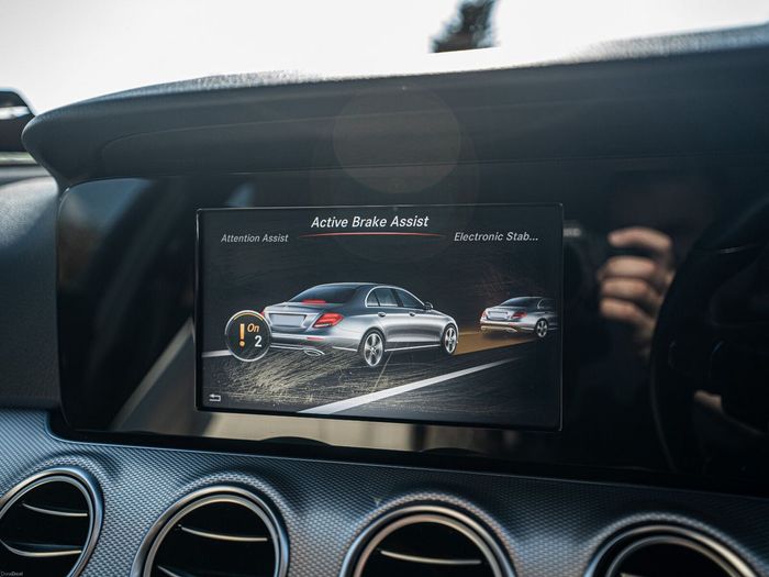 Mercedes-Benz E-Class 2016
