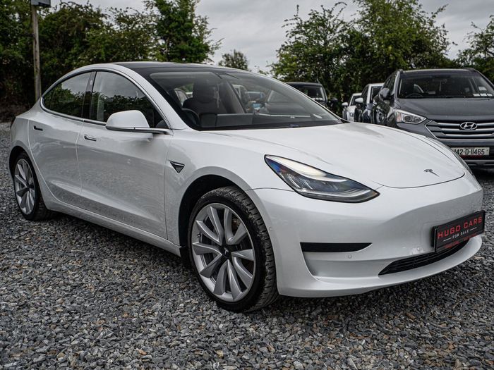 Tesla Model 3 2020