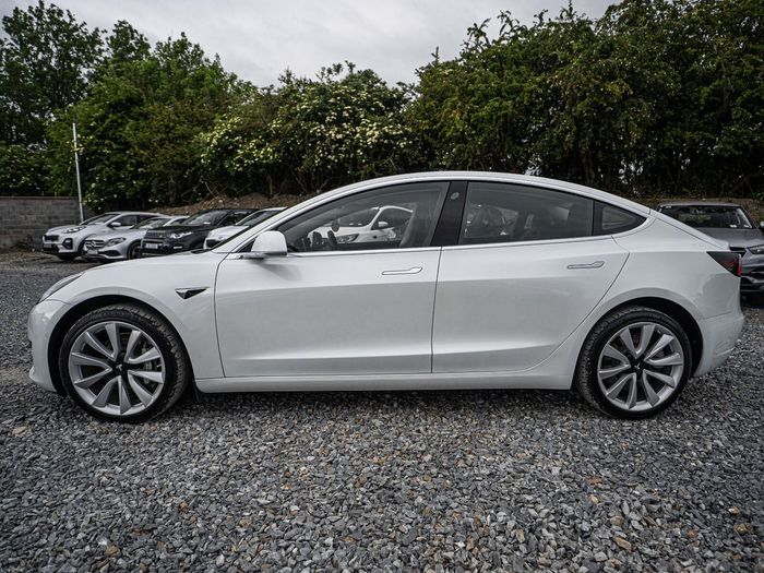 Tesla Model 3 2020