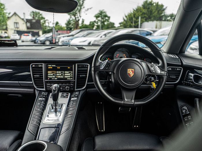 Porsche Panamera 2015