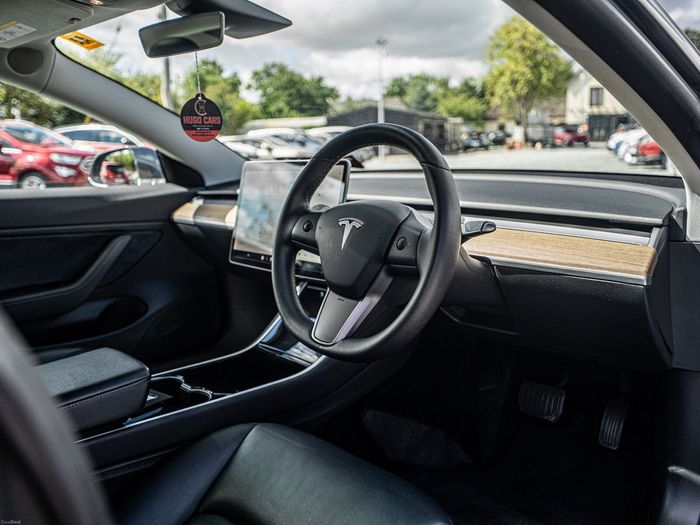 Tesla Model 3 2019
