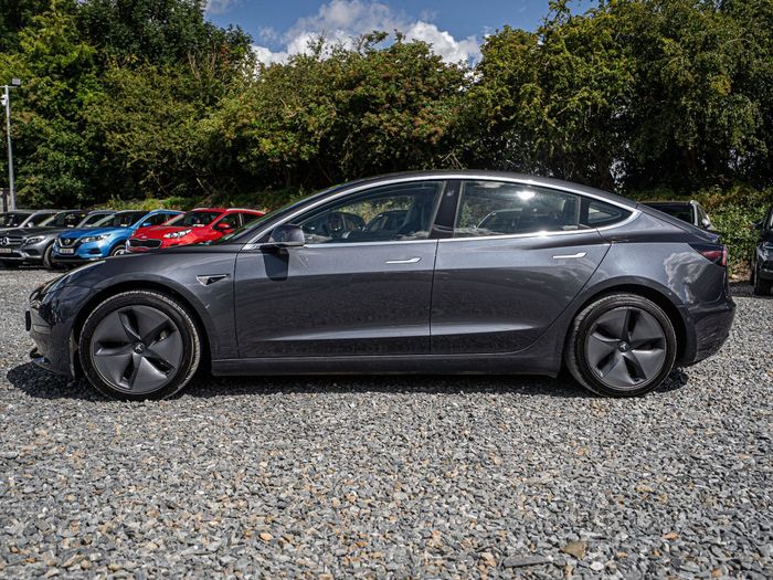 Tesla Model 3 2019