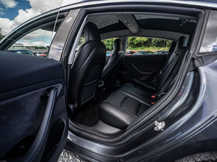Tesla Model 3 2019