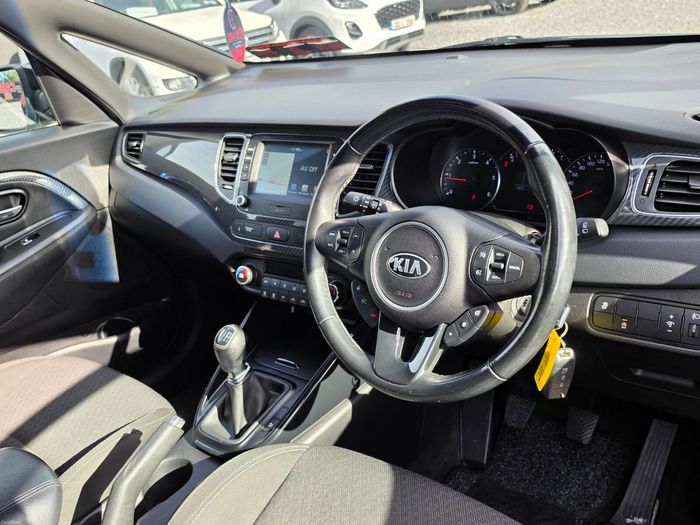 Kia Carens 2017
