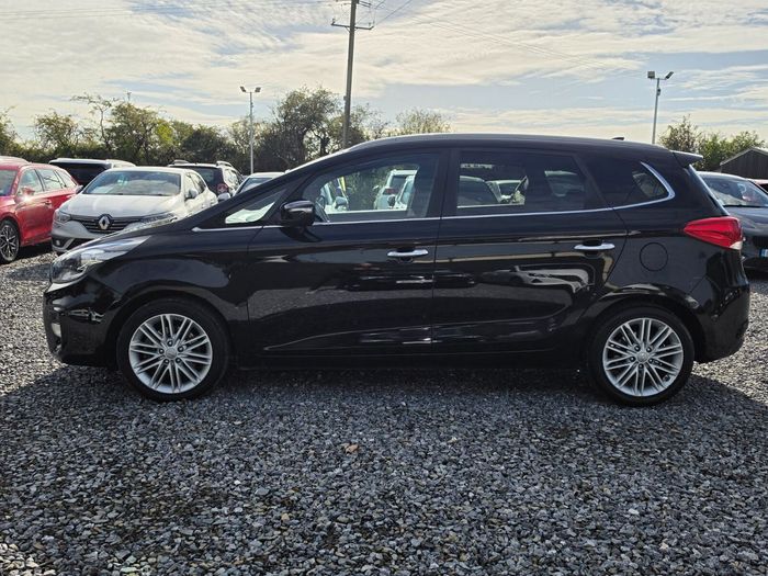 Kia Carens 2017