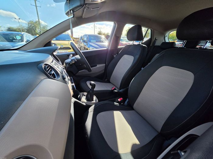 Hyundai i10 2016