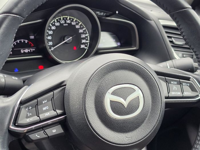 Mazda 3 2018