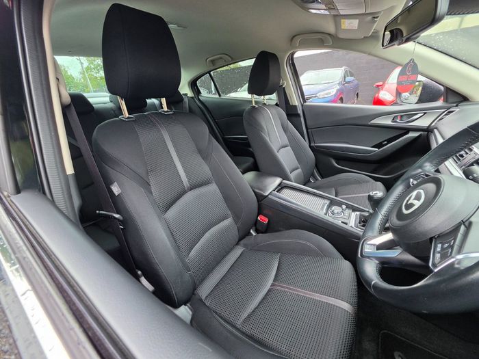 Mazda 3 2018
