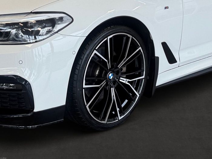 BMW 5 Series 2019