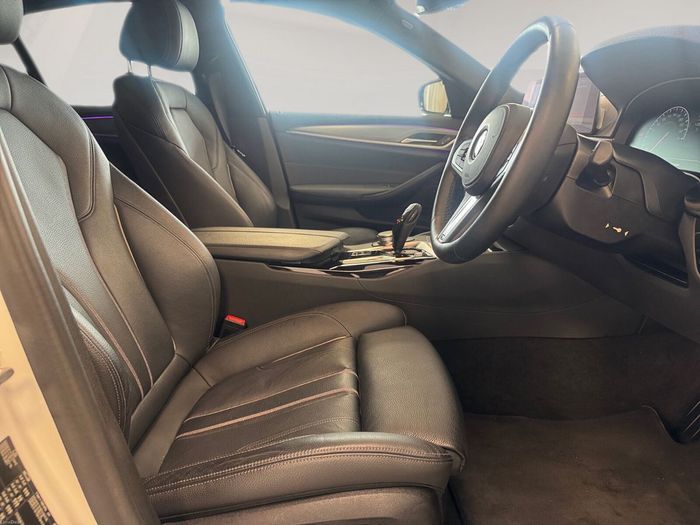 BMW 5 Series 2019