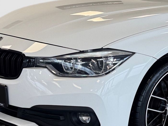 BMW 3 Series 2017