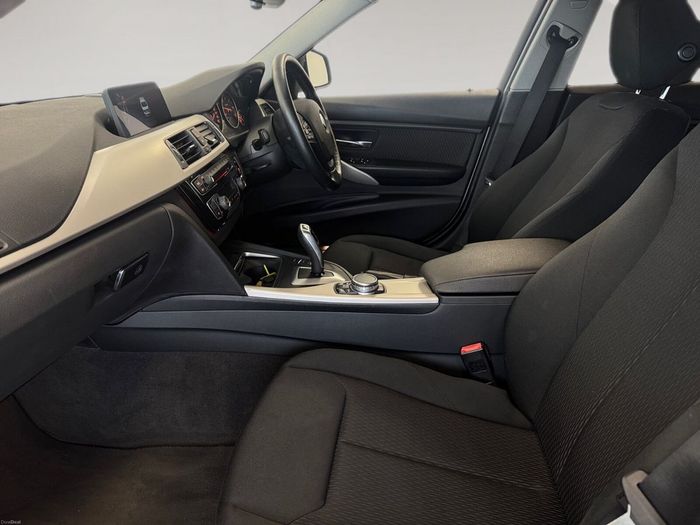 BMW 3 Series 2017