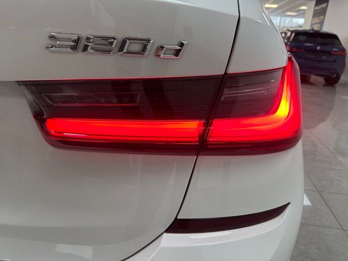 BMW 3 Series 2021