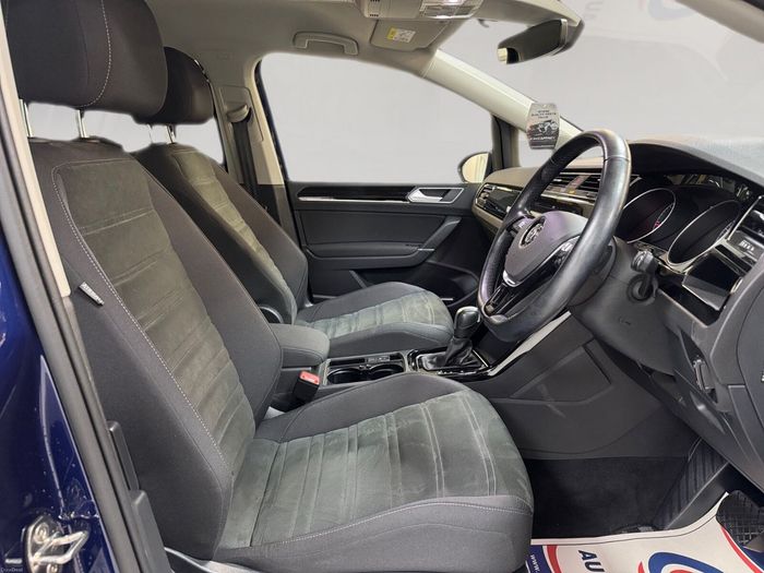 Volkswagen Touran 2021