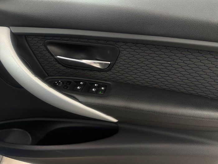 BMW 3 Series 2015