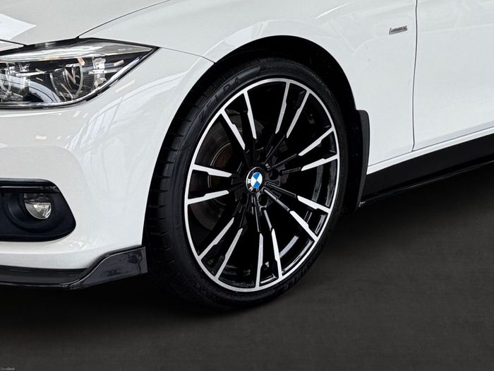 BMW 3 Series 2017