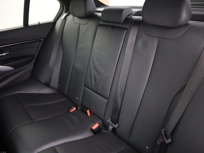 BMW 3 Series 2018