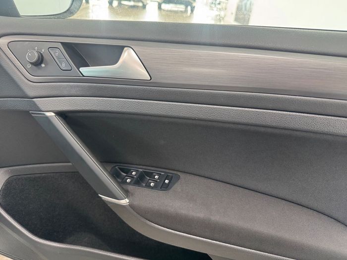 Volkswagen Golf 2020