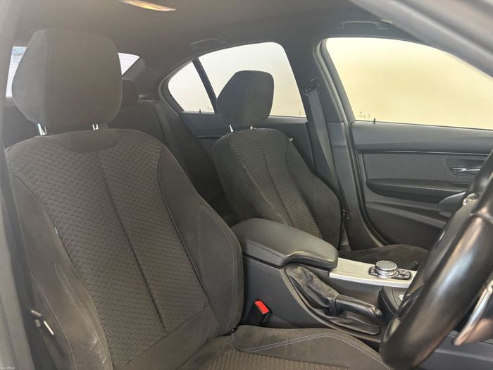 BMW 3 Series 2016