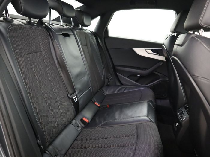 Audi A4 2017