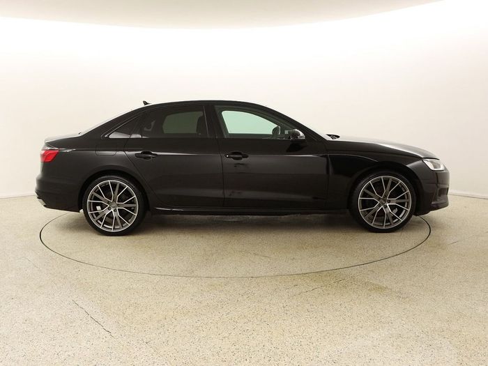 Audi A4 2022